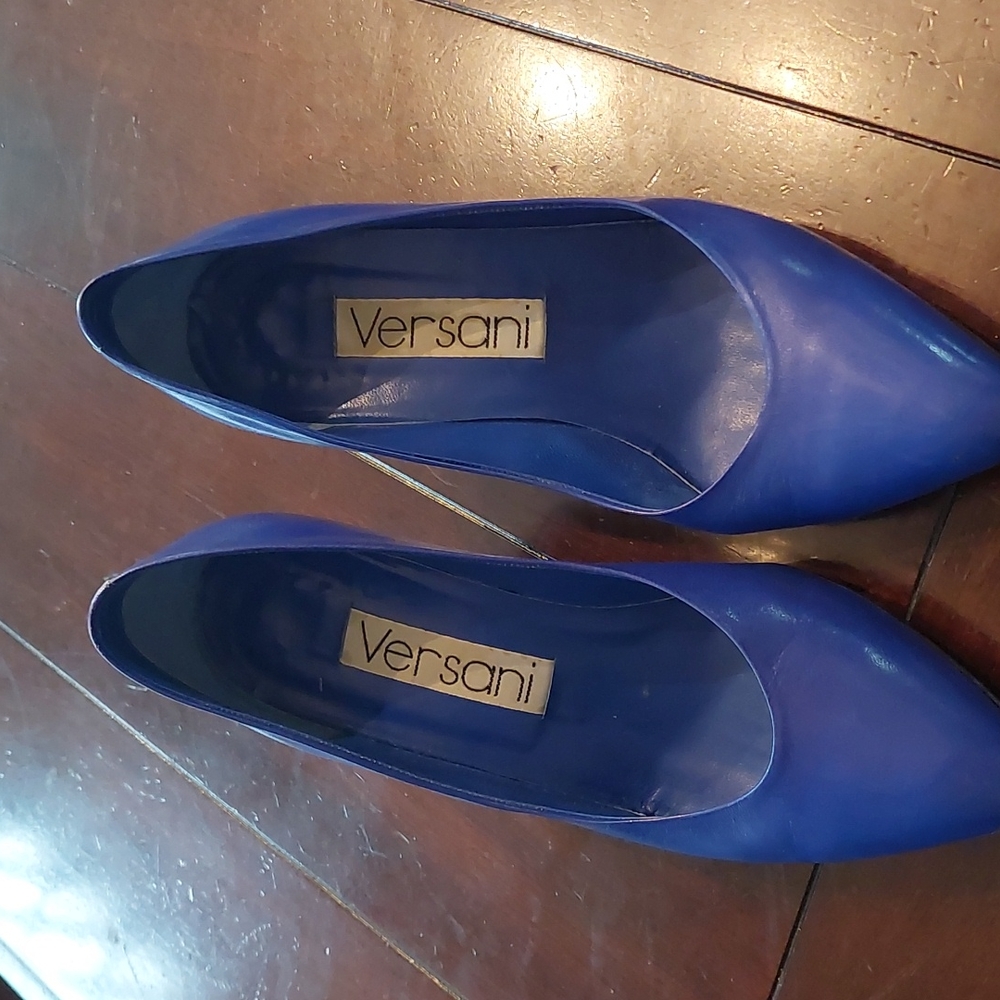 Shoes - Picture 2 of 3